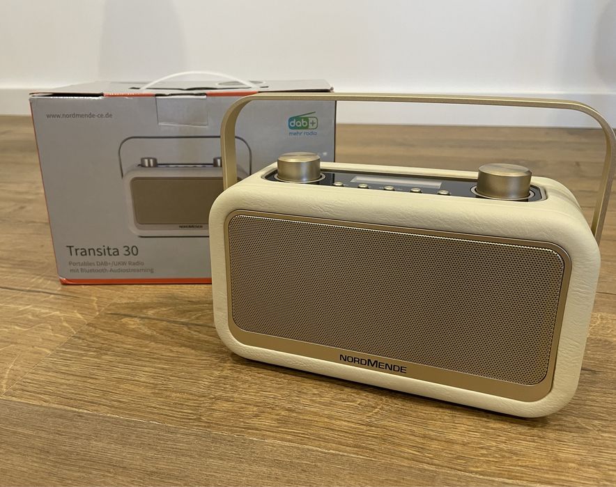 Radio portabil retro, Nordmende Transita 30