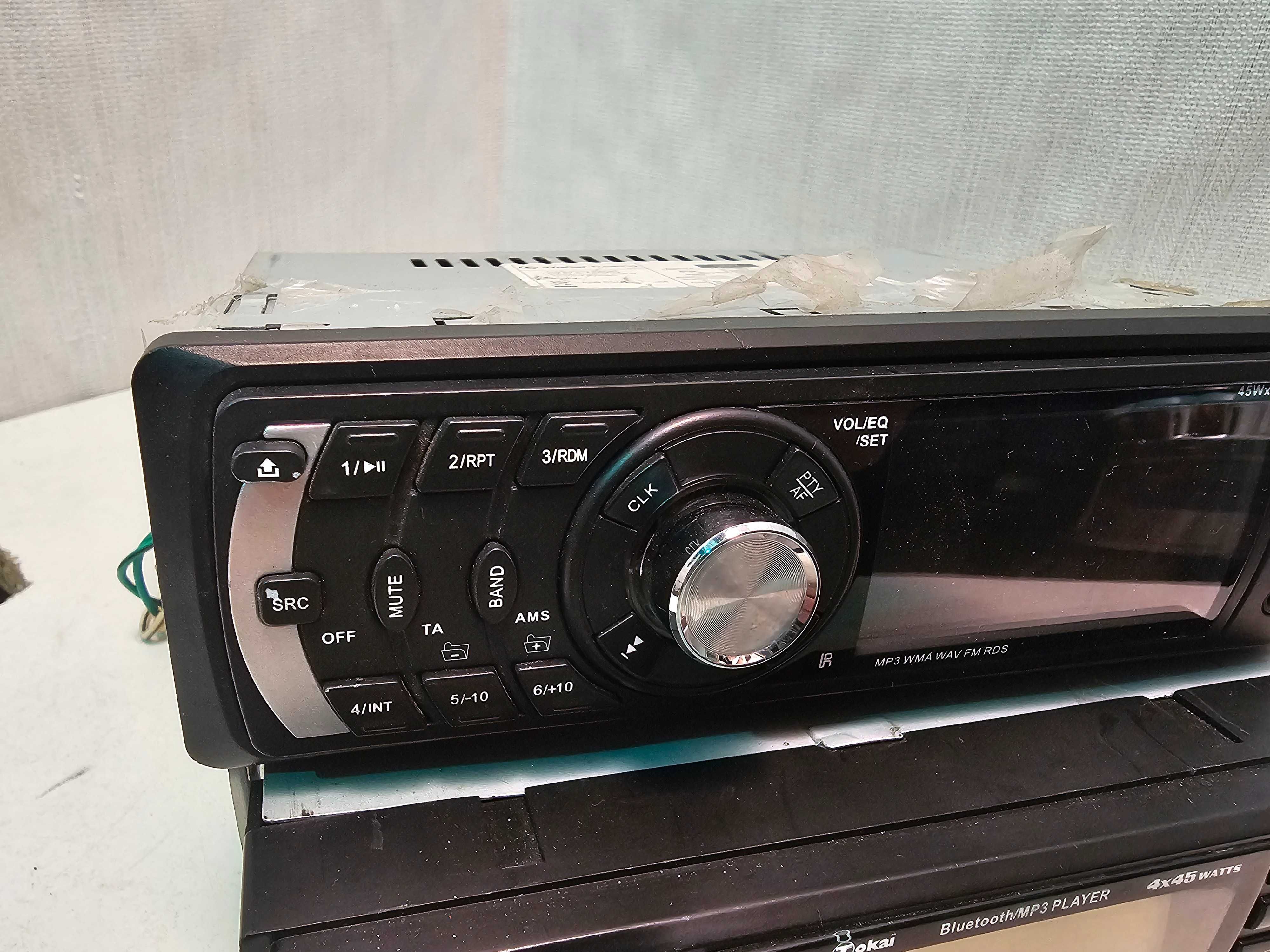 2x Casetofon auto Bluetooth usb card Tokai si Woger Trading 4 x 45W