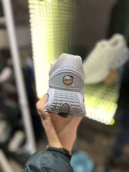 Nike DN/Prinde Oferta 4+1 Doar in magazinul fizic !