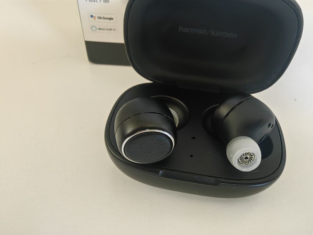 Безжични слушалки Harman Kardon FLY TWS