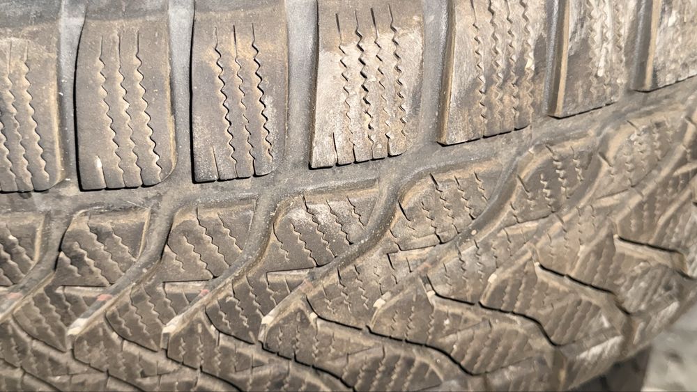 Нови зимни гуми Lassa с джанти за Киа Соренто 4бр.