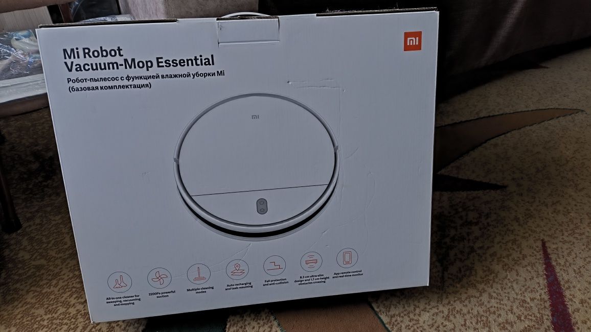 Робот-пылесос Xiaomi Mi Robot Vacuum-Mop Essential