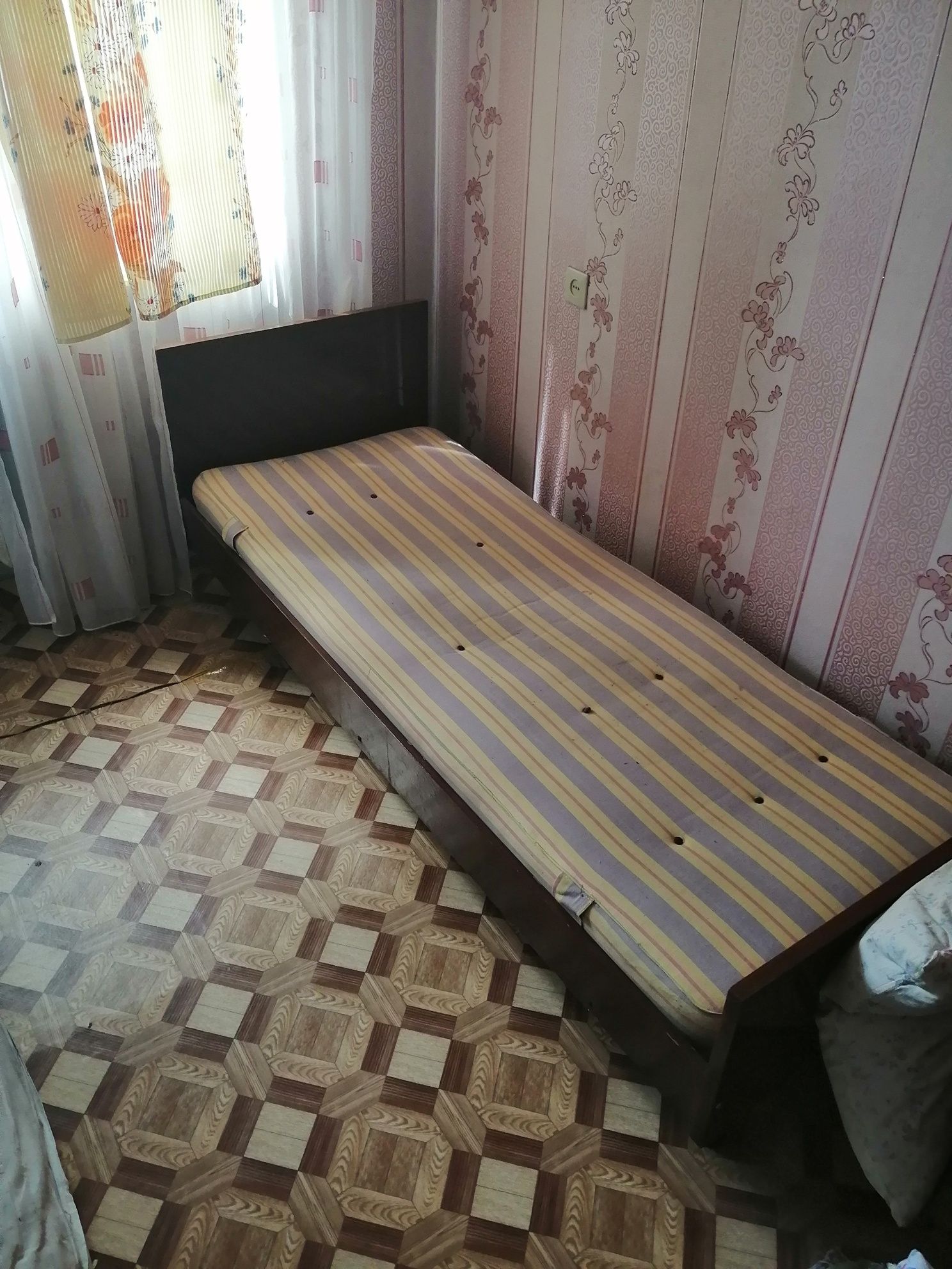 Мебель в хорошем состоянии даром