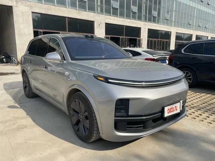Lixiang Li 9 Ultra Стальной (Silver) в Наличии