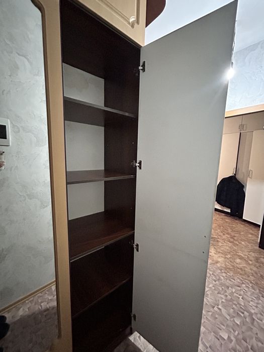 Шкаф для прихожей