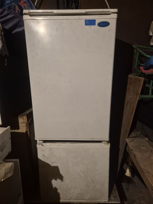 Продам холодильник