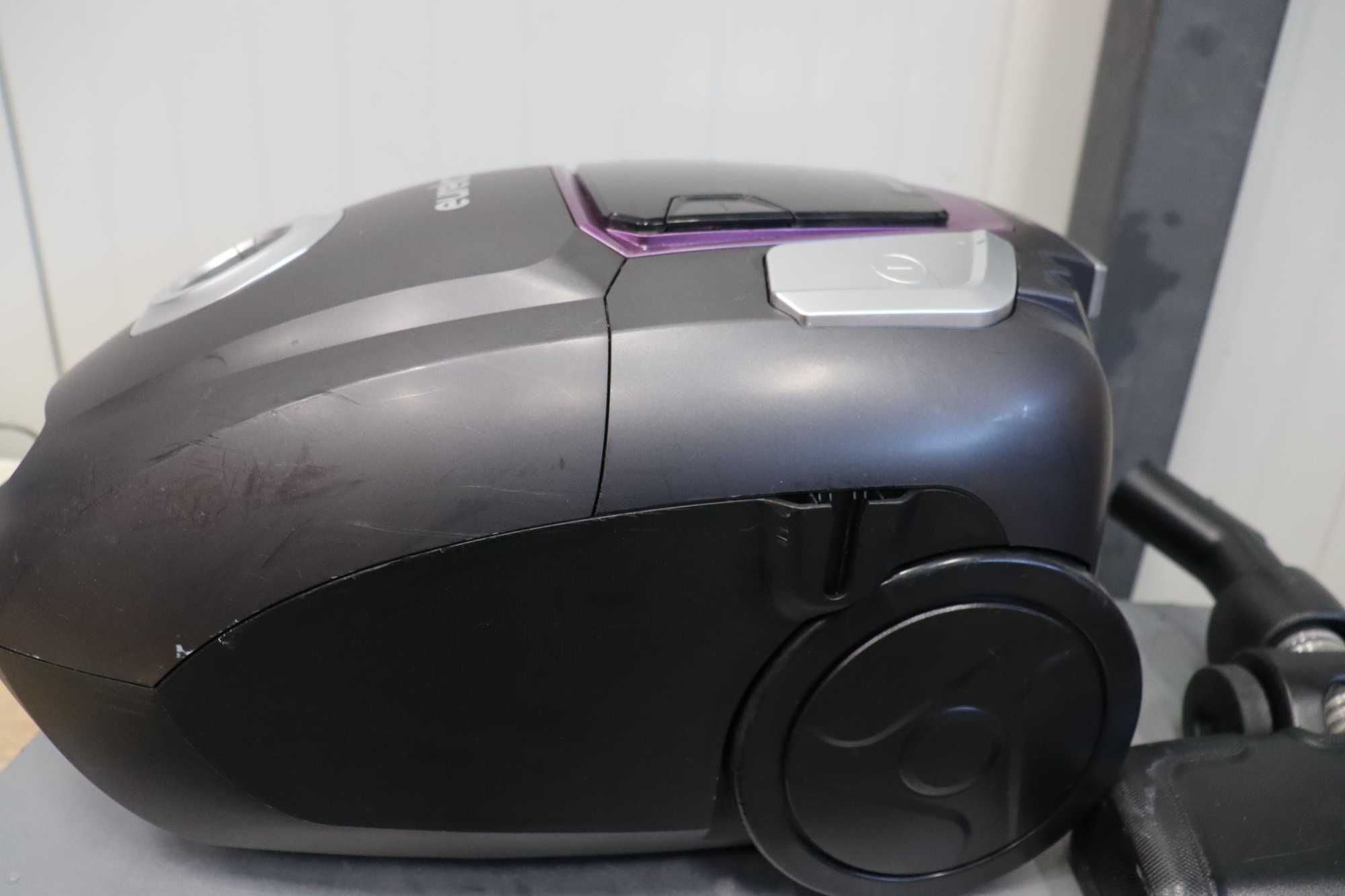 Прахосмукачка с торба Eureka NEN300 (ECQ Silent) 700W