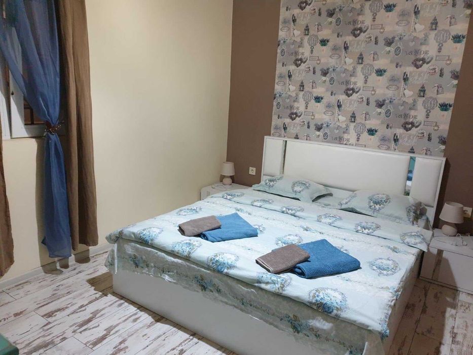 Дава се под наем Двустаен апартамент в Бургас, Център - 47 кв.м за 61.2 € - Снимка #4