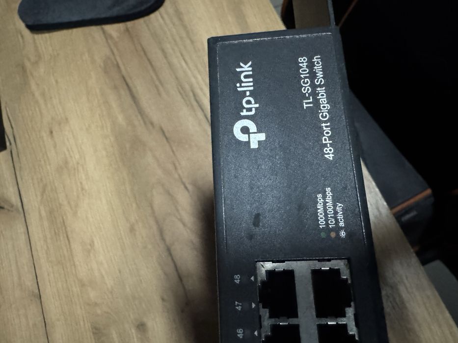 Свич продам tp link