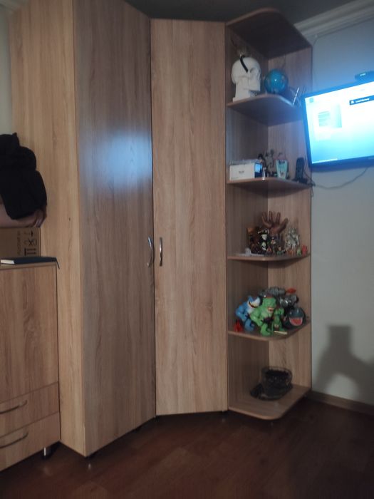 Шкаф угловой, СРОЧНО