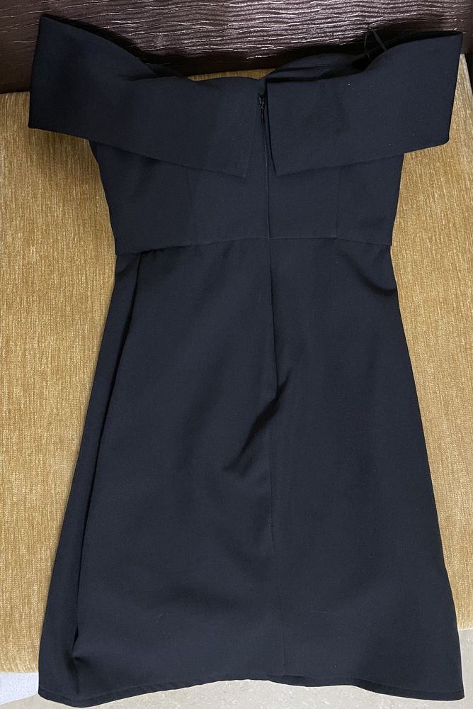 Rochie de seara mini neagra