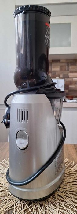 vând storcator fructe