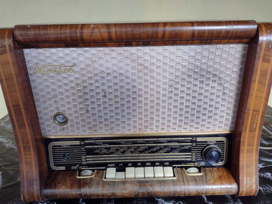 Радиола Харъков радио с грамофон