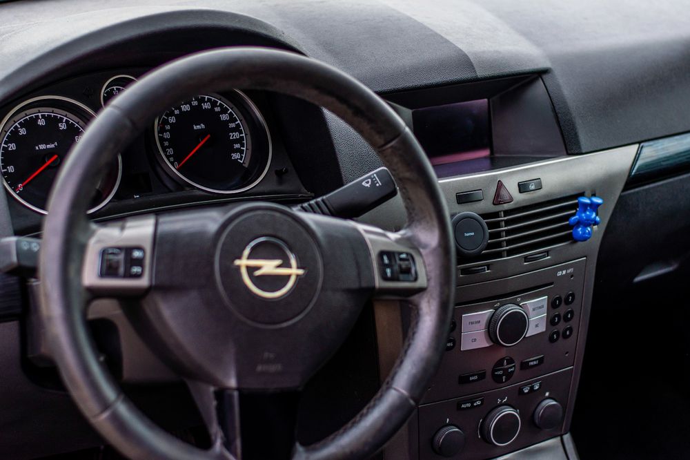 Opel Astra h gtc