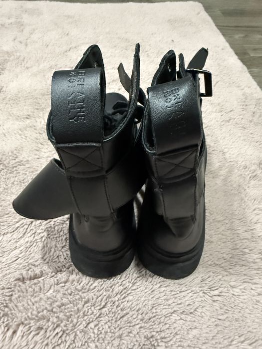 Ghete  marimea 43 stare excelenta