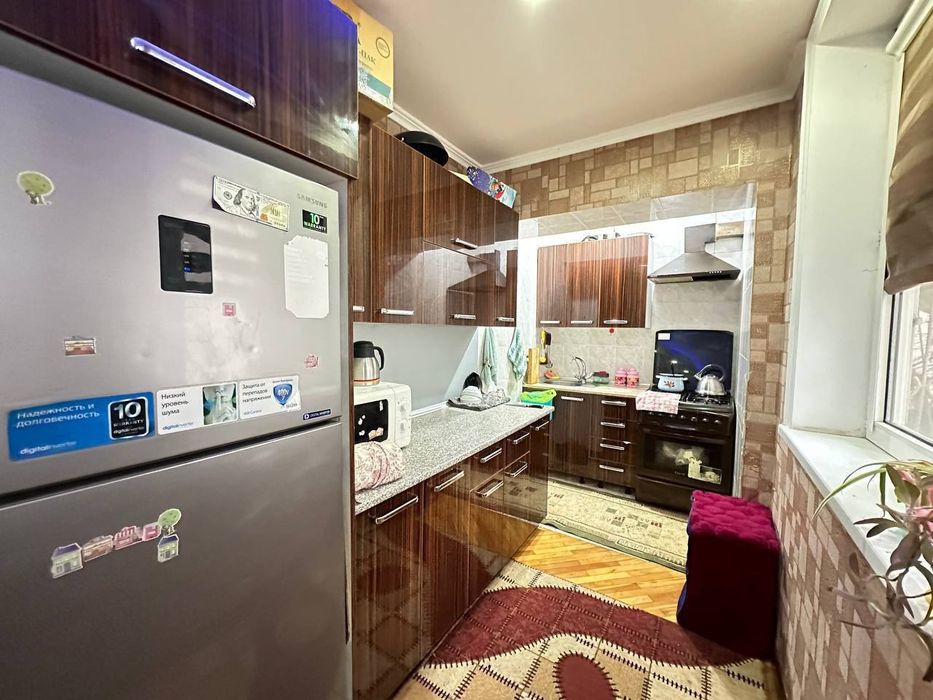 5/2/4 100м2 77 серия Бий напротив Паркентского рынка