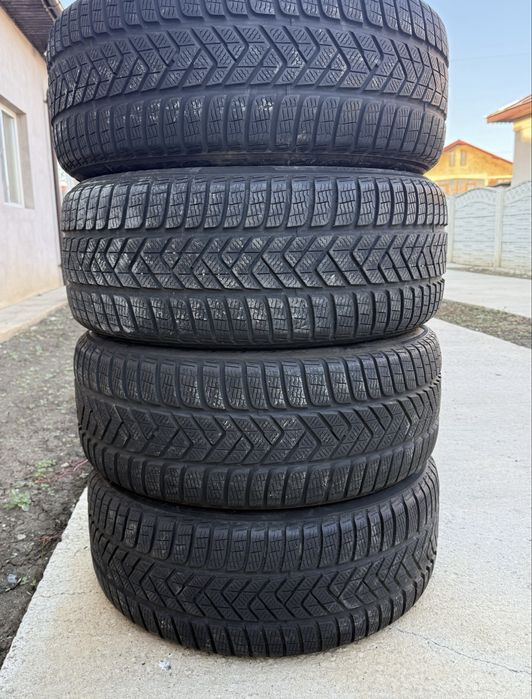 Anvelope de Iarna Pirelli Sottozero 3  255/45/19