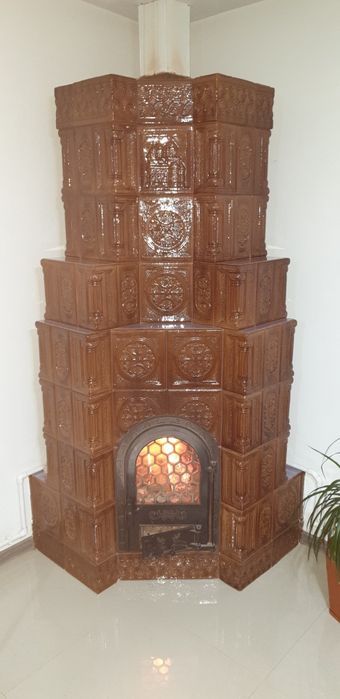 Soba de teracota pe colt