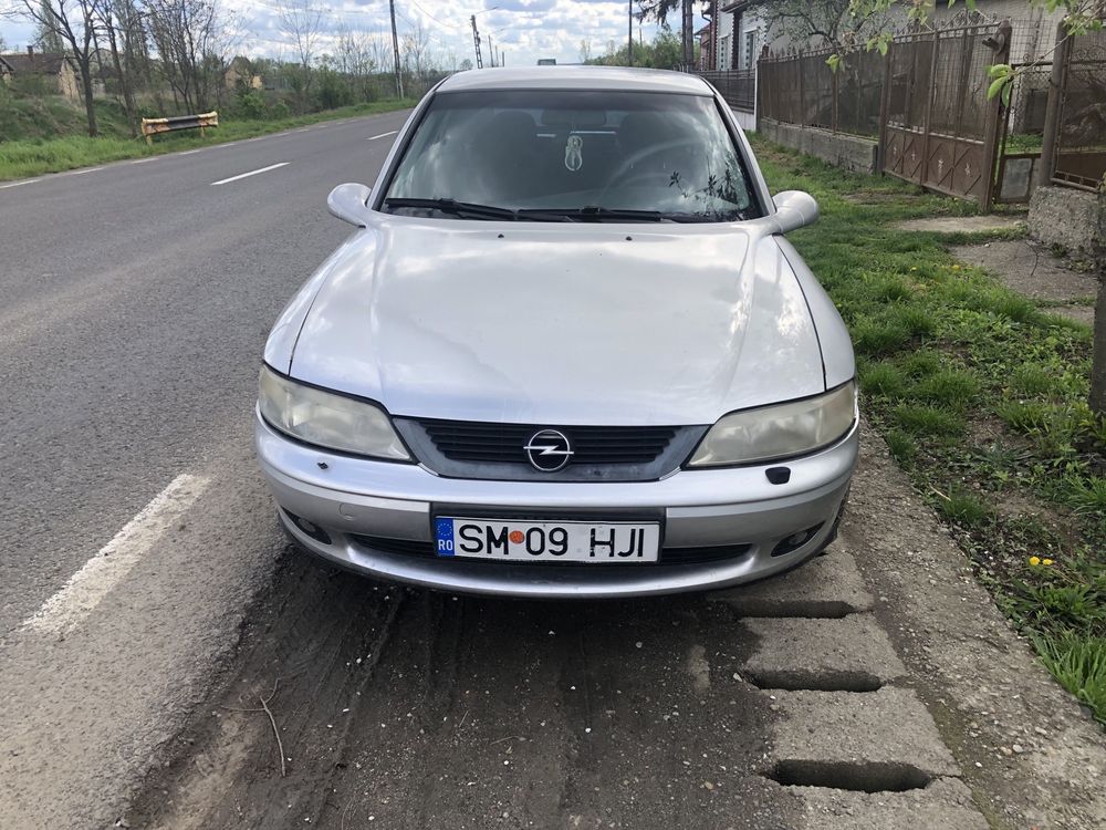 Opel Vectra B 1.6 benzina 16v