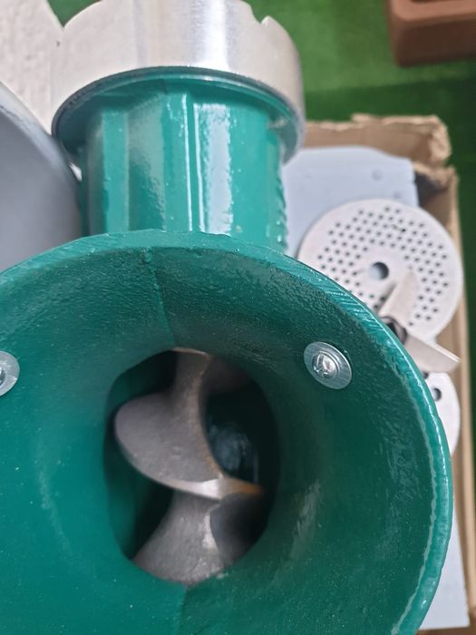 Masina de tocat carne