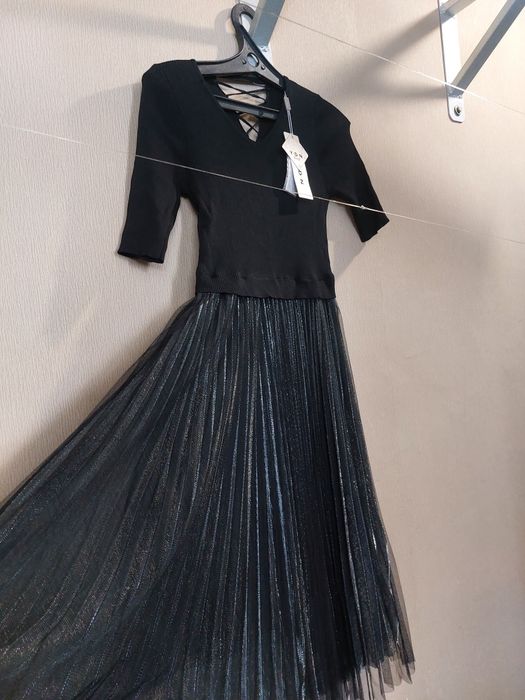 Продам новое платье