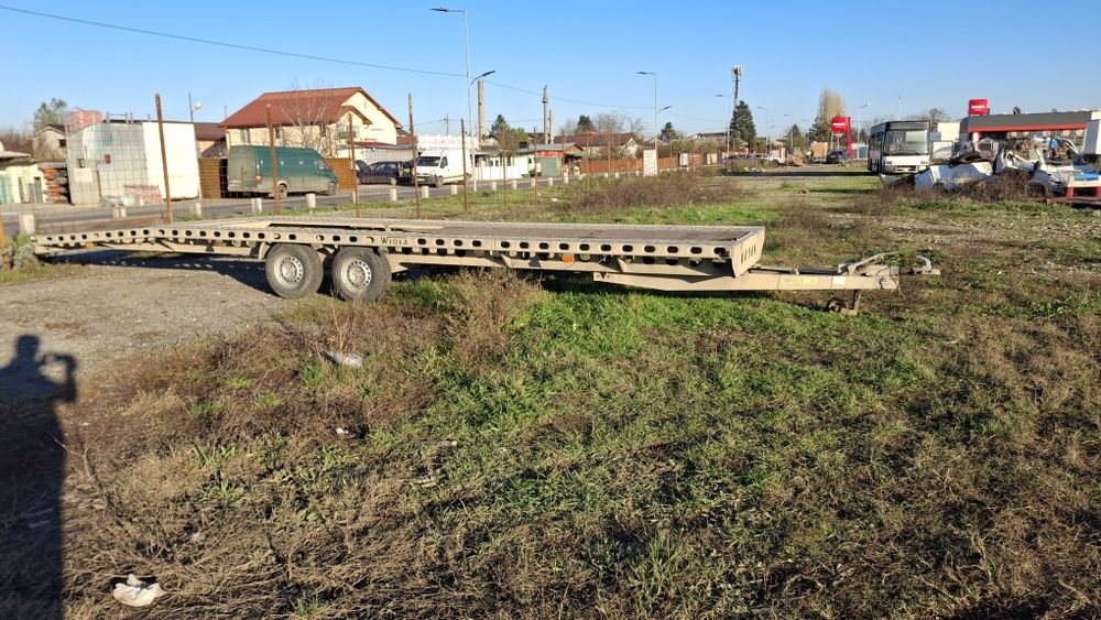 Placă de 9m cu 2 axe 3.5t platforma