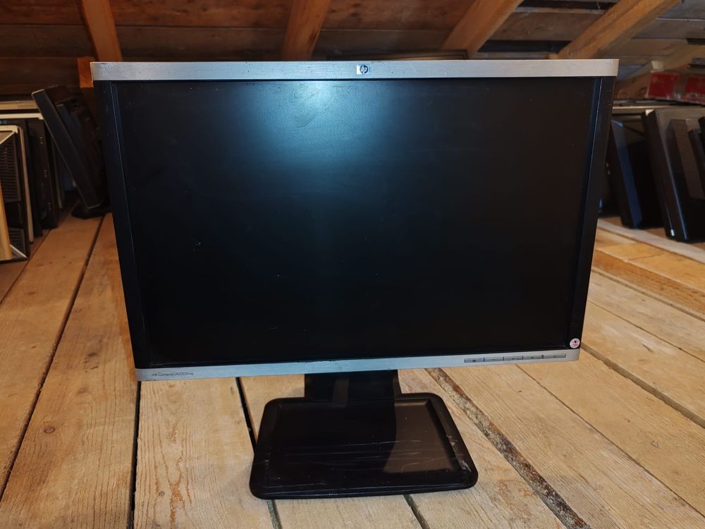 Monitoare 22” – HP, Fujitsu, Samsung, Bestech (industriale)