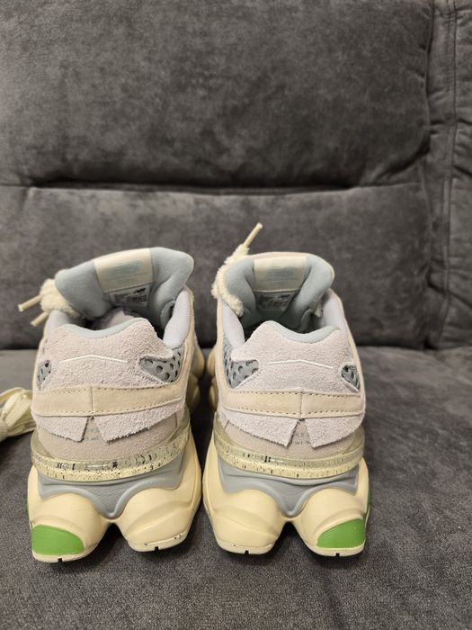 New balance 9060 nr 37 39 ,40 41 42 43  preț 350 lei