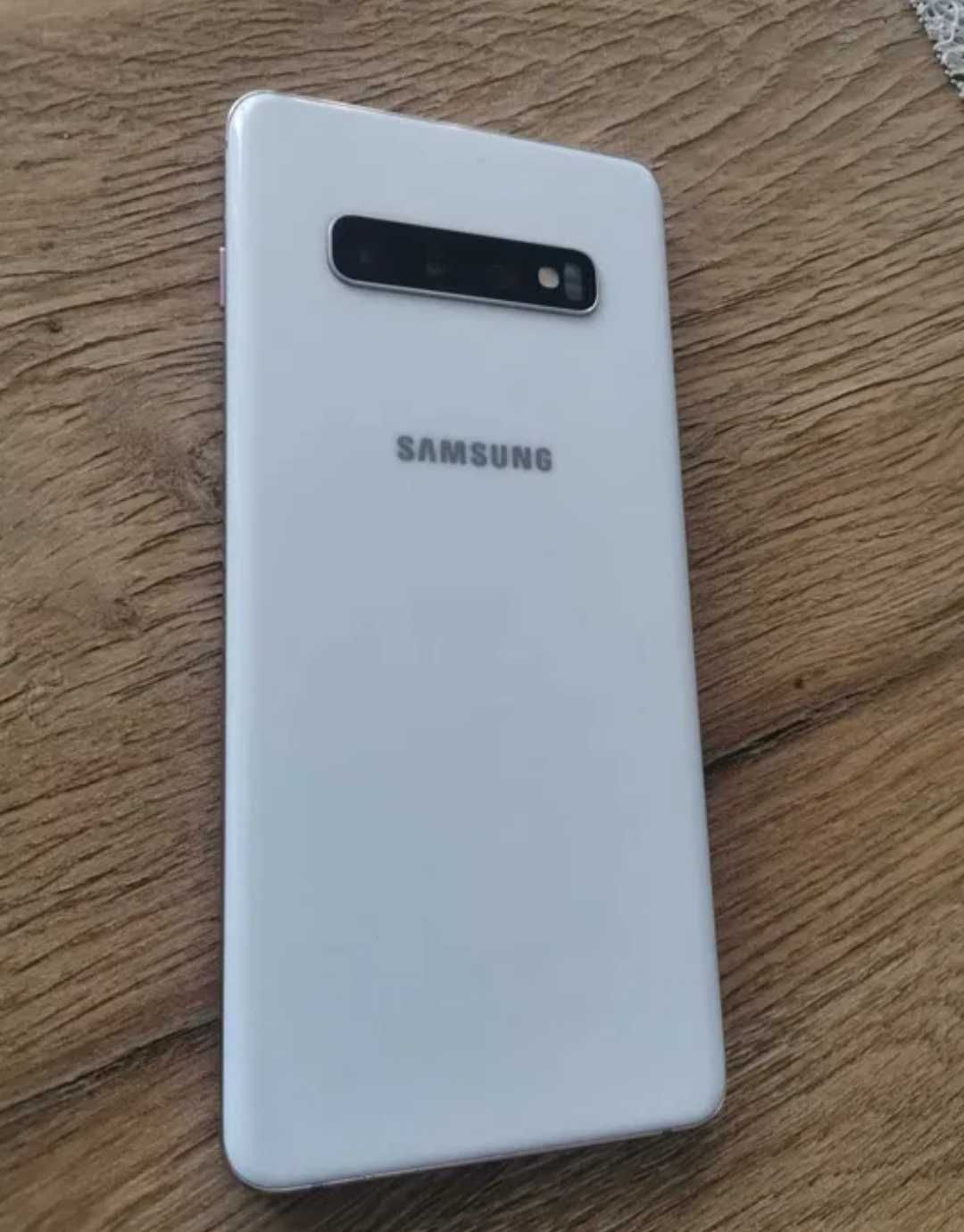 Samsung s10 plus 256gb счупен дисплей
