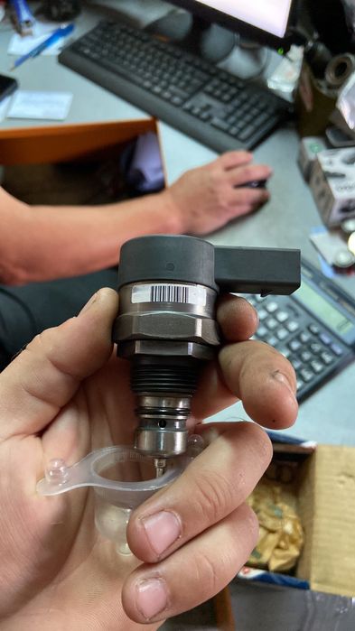 Регулатор гориво Bosch 006 253 audi vw