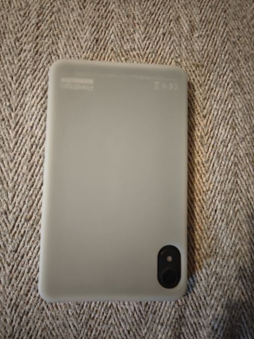 Телефон работещ с напукано стъкло