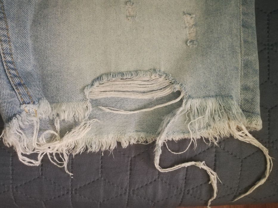 Pantaloni scurti bermude blugi New Yorker Fsbn rupti ripped shorts