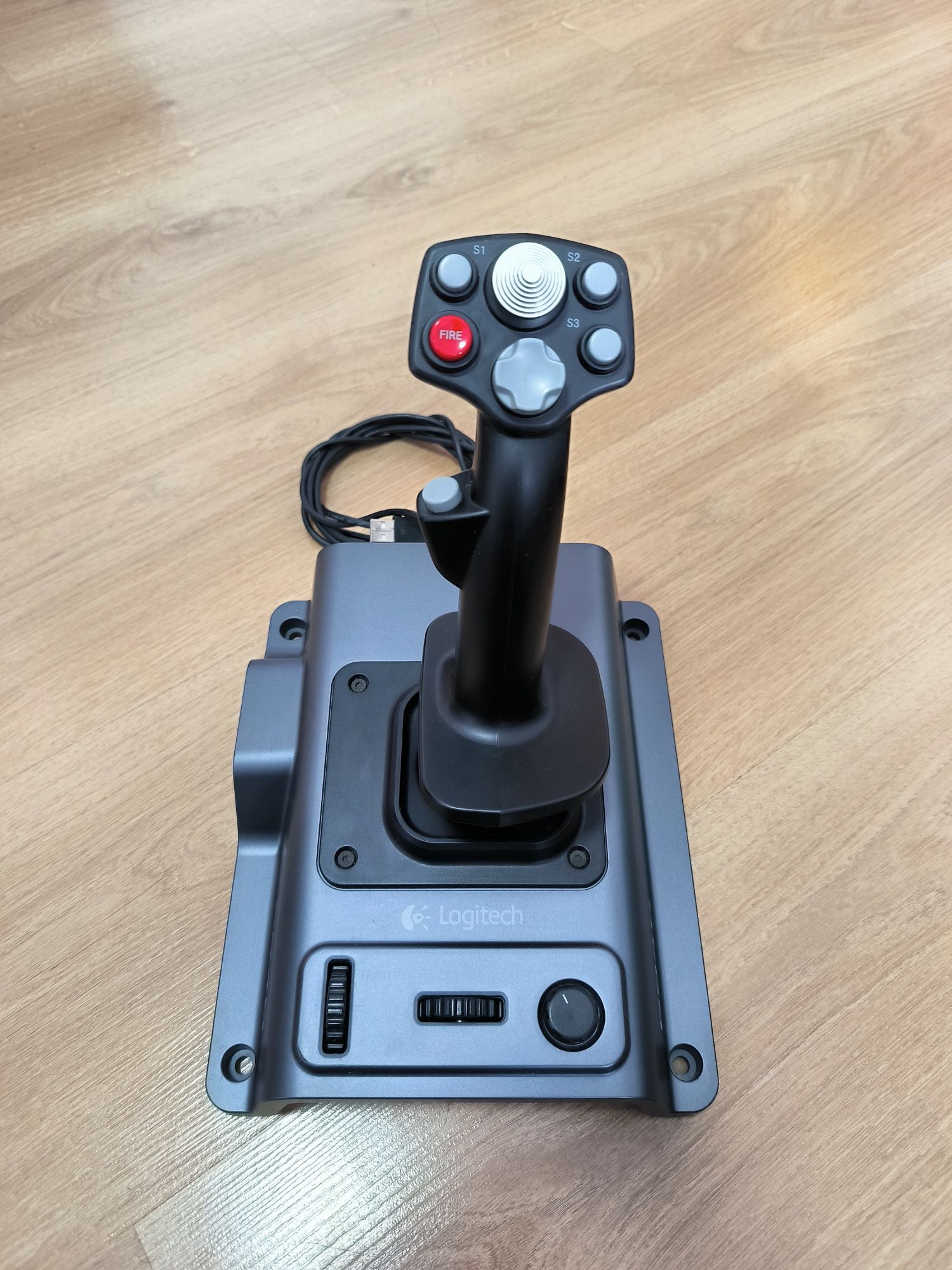 Симулатор за пилотиране Logitech G940 Flight sim