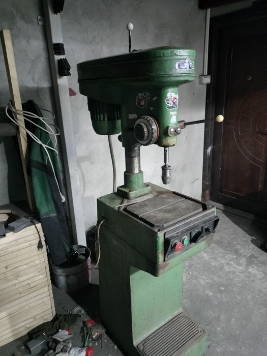 Bormașină industriala cu coloana/mașina de gaurit