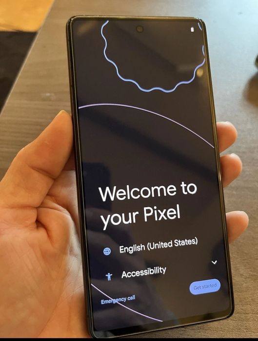 Pixel 7a are Android 16 funcționează perfect