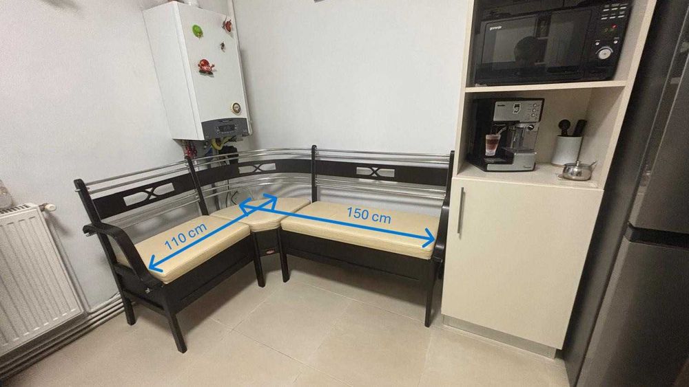 Coltar de bucatarie + 2 scaune + soldat