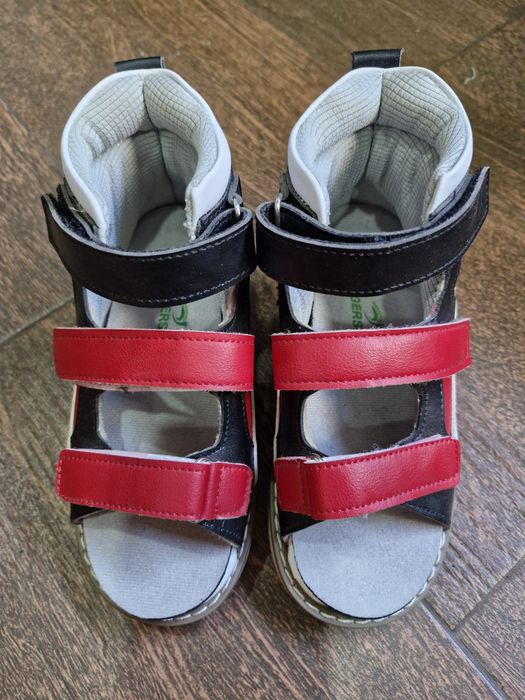 Ортопедическая детская обувь