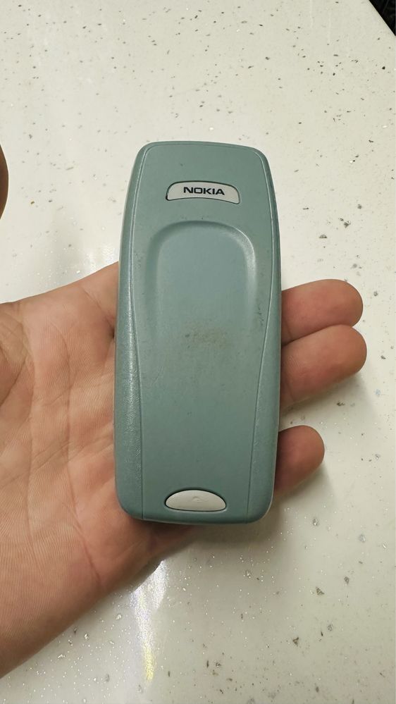 Nokia 3410 culoare taste deosebita