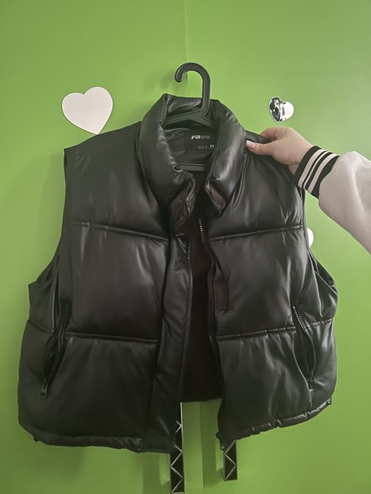 Vand geaca , veste , blaniță