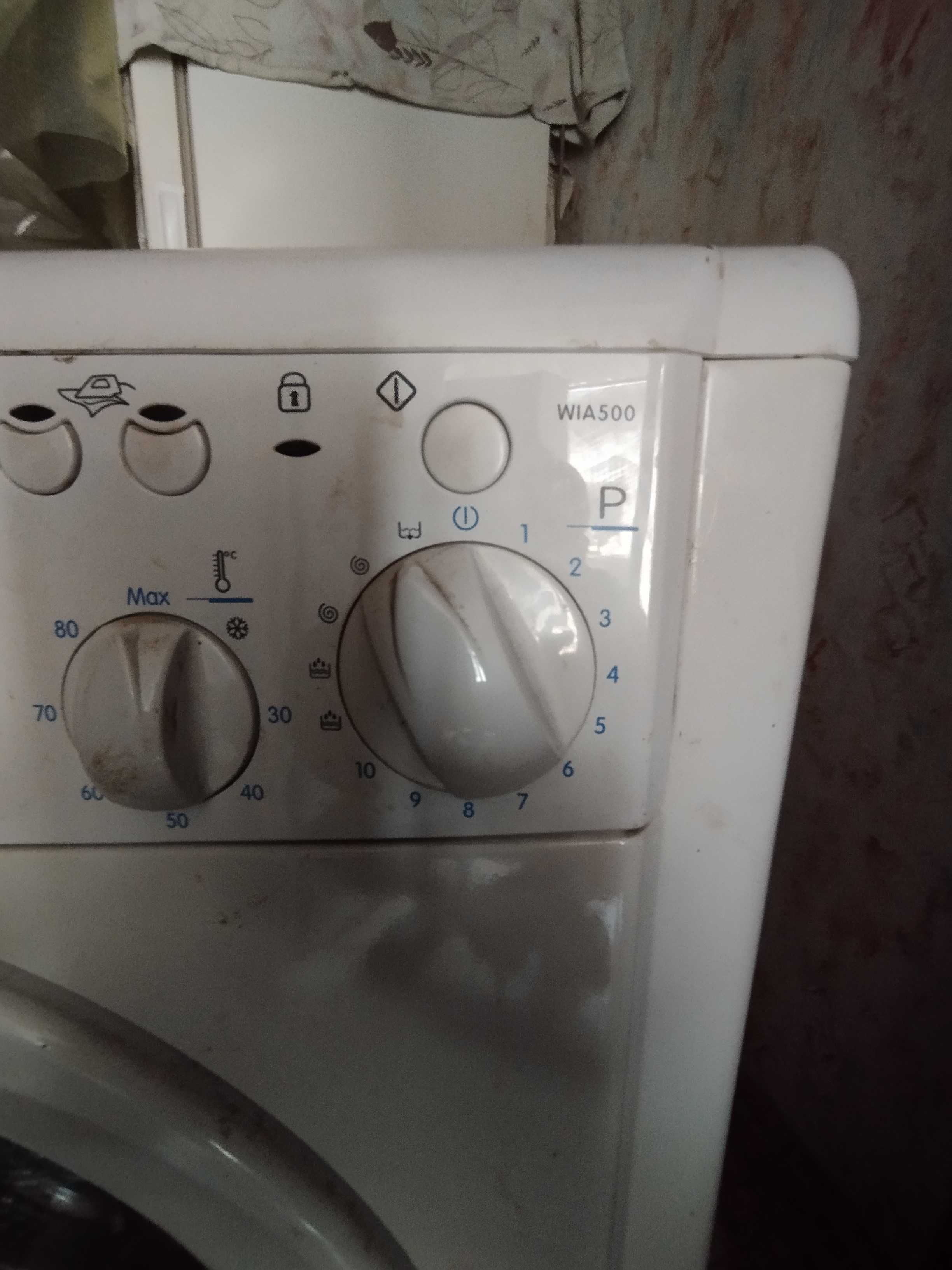 Пералня работеща Indezit mod WIA500