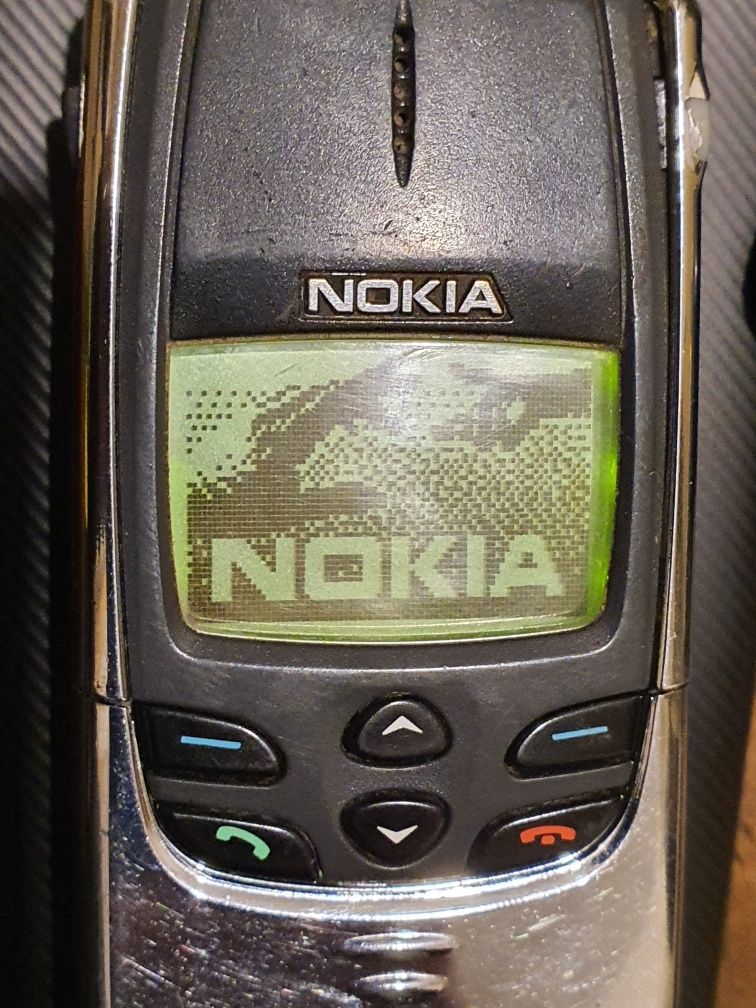Nokia 8810, telefon rar, de colectie an 1998, primul mini de la nokia