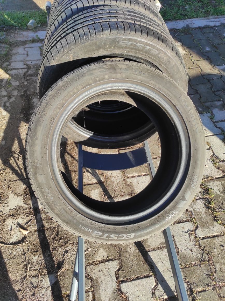215/45/16 Кумхо 4бр.