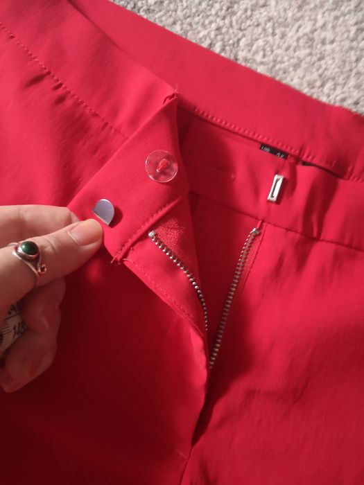 Pantaloni roșii stretch 40-42