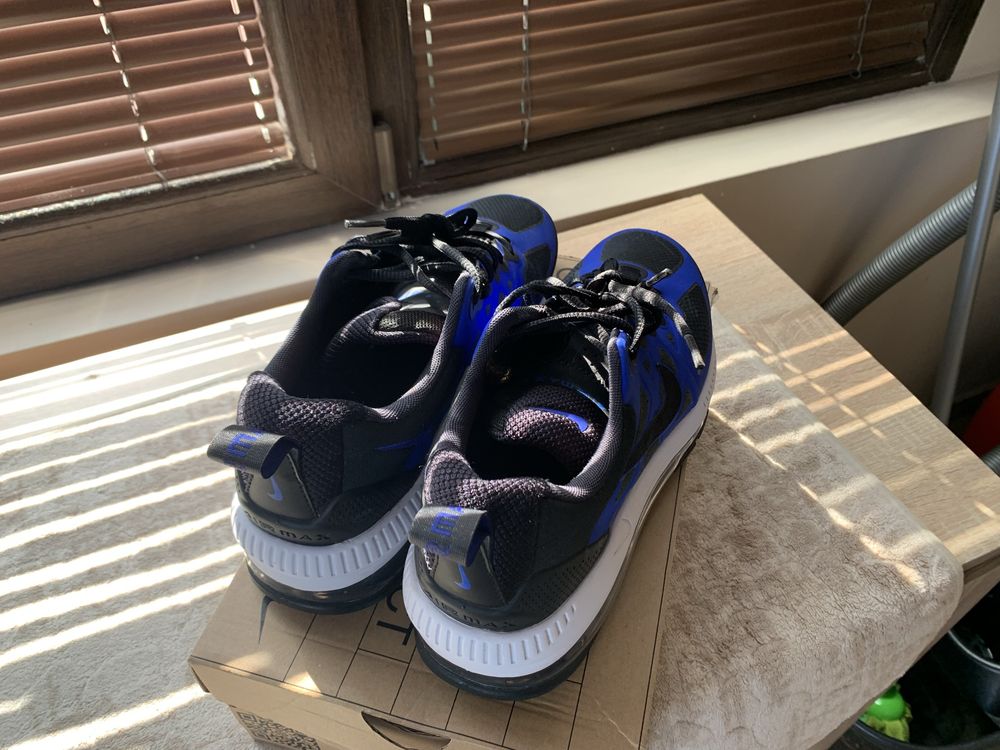 Nike Air Max Genome
