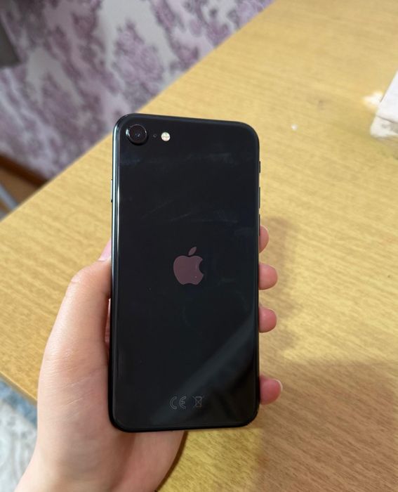 iPhone SE   продам