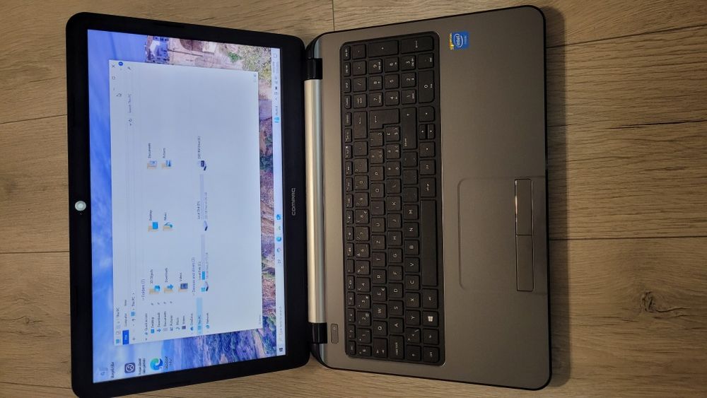 Compaq TPN C117 15-105nz Intel N2840 2.16 GHz 4 Gb 500 GB