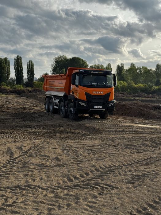 Utilaje de Inchiriat Buldoexcavator Camion 8x4  Articulata