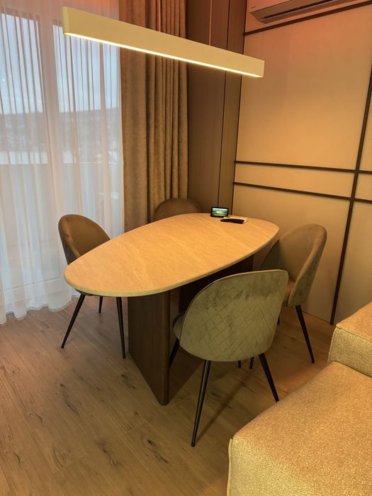 Set 4 scaune pentru masa