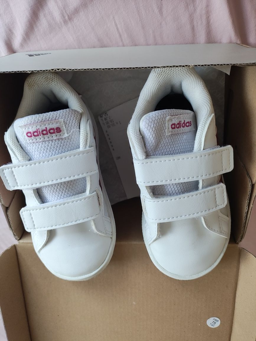 Adidas детски маратонки