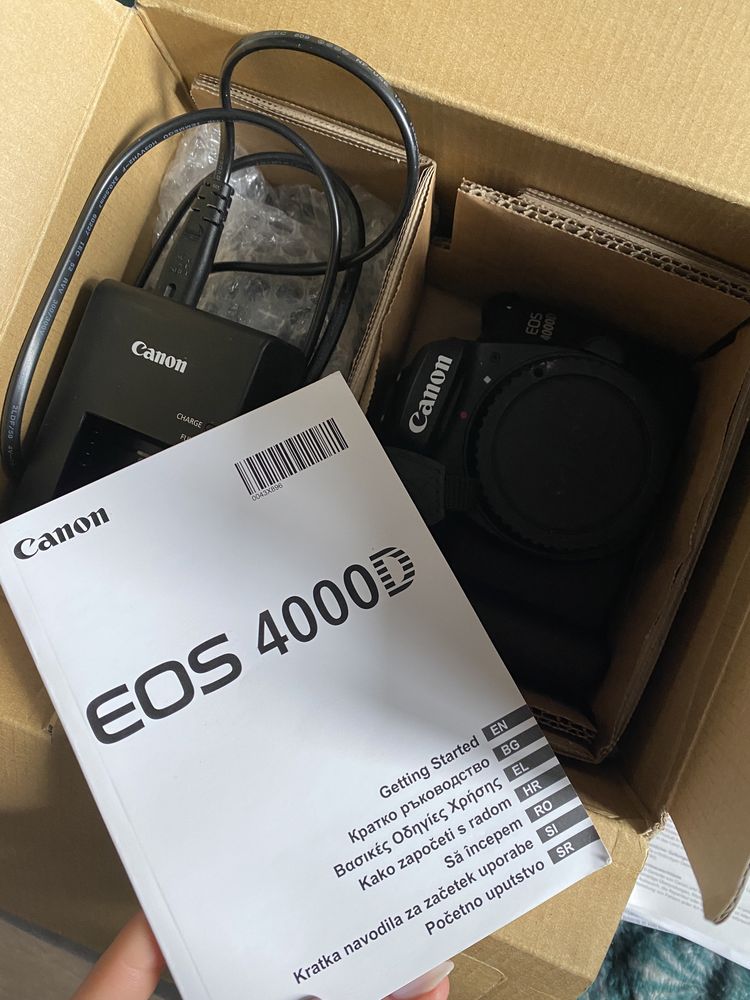 Canon EOS Kit 4000D lens 18-55mm